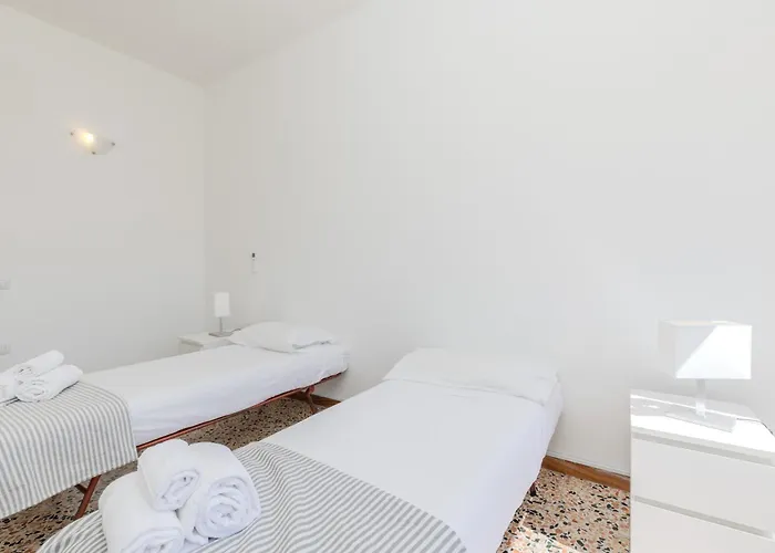 Casa San Giovanni -in Pieno Centro Storico- * Olbia