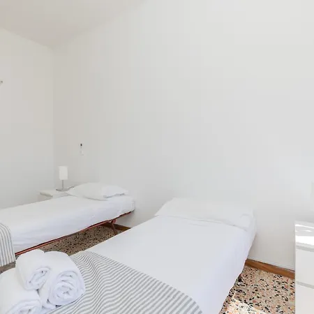 Casa San Giovanni -in Pieno Centro Storico- * أولبيا