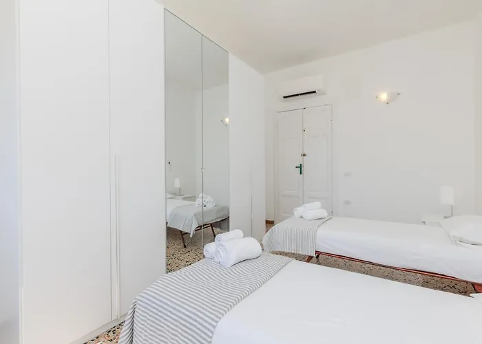 Casa San Giovanni -in Pieno Centro Storico- *